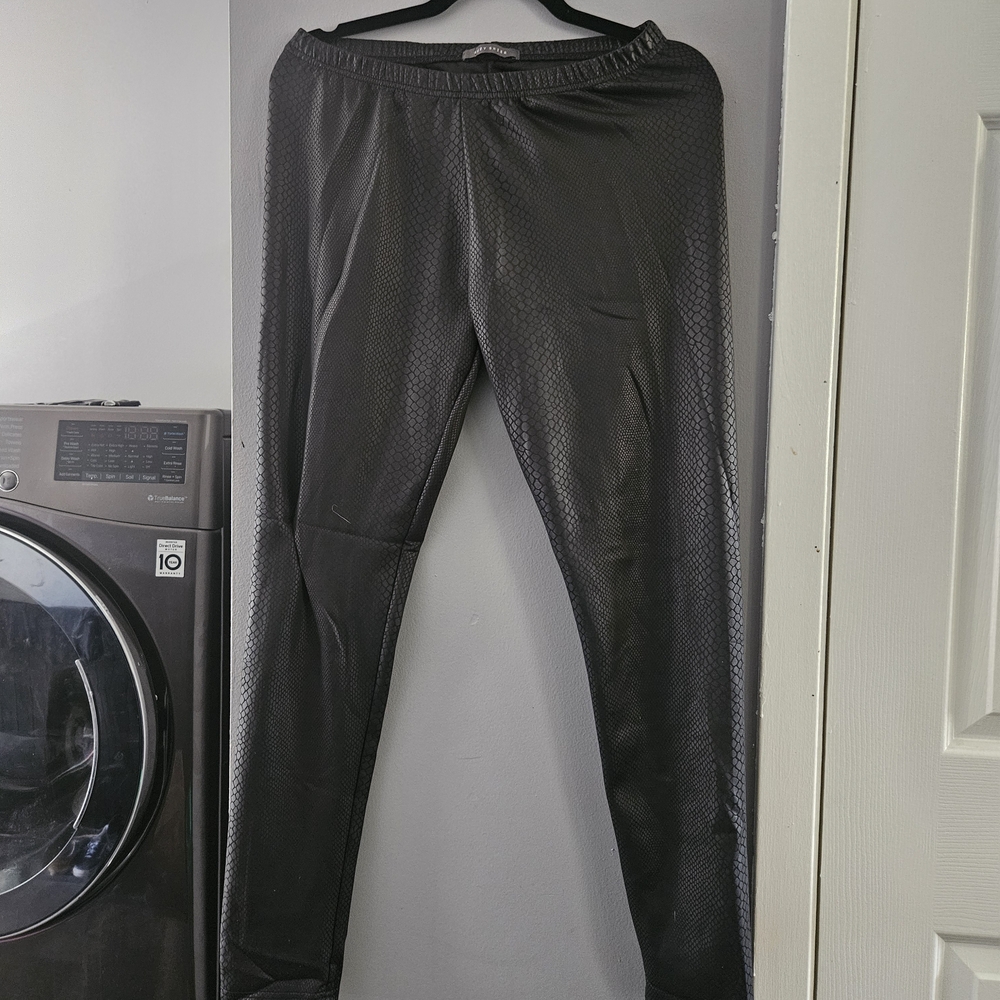 Snake Patterned Faux Leather Leggings